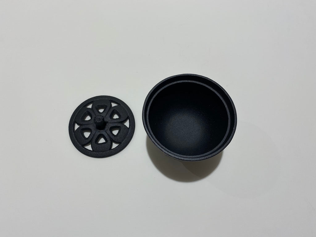 香炉　花びら（黒）